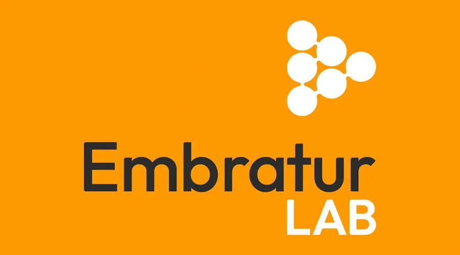 Logo Embratur Lab
